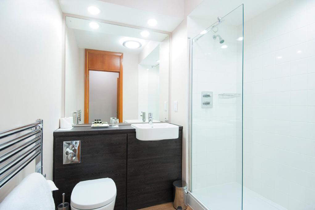 The Cedars Hotel Wokingham Chambre photo